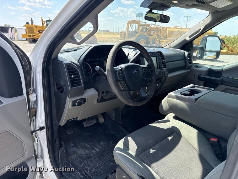image for item EW8725 2021 Ford F250 Super Duty Crew Cab pickup truck