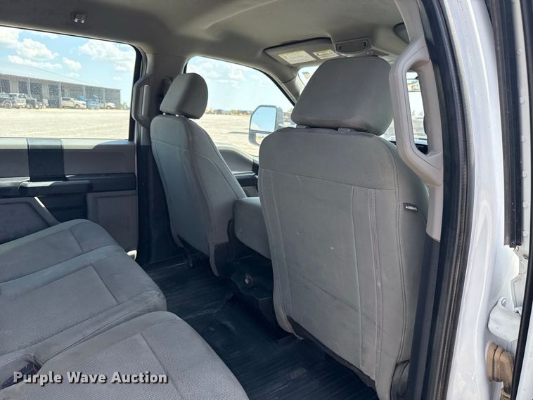 image for item EW8725 2021 Ford F250 Super Duty Crew Cab pickup truck