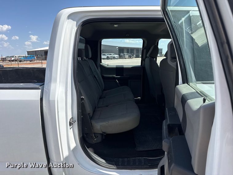 image for item EW8725 2021 Ford F250 Super Duty Crew Cab pickup truck