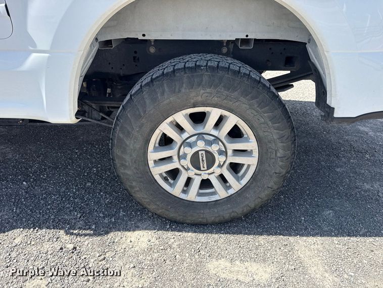image for item EW8725 2021 Ford F250 Super Duty Crew Cab pickup truck