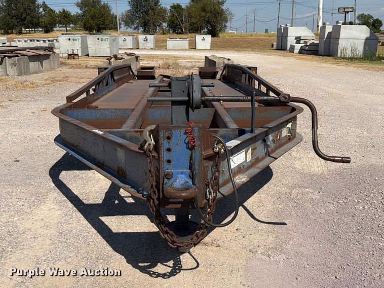 image for item EW8729 2005 Belshe equipment trailer