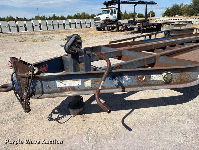 image for item EW8729 2005 Belshe equipment trailer