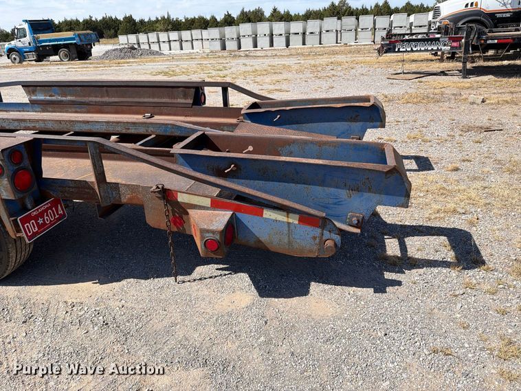 image for item EW8729 2005 Belshe equipment trailer