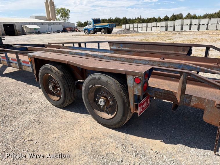image for item EW8729 2005 Belshe equipment trailer