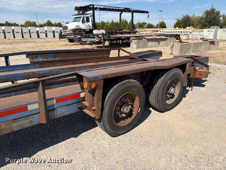 image for item EW8729 2005 Belshe equipment trailer