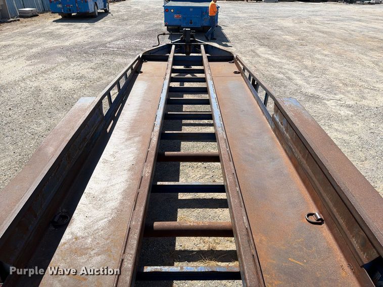 image for item EW8729 2005 Belshe equipment trailer