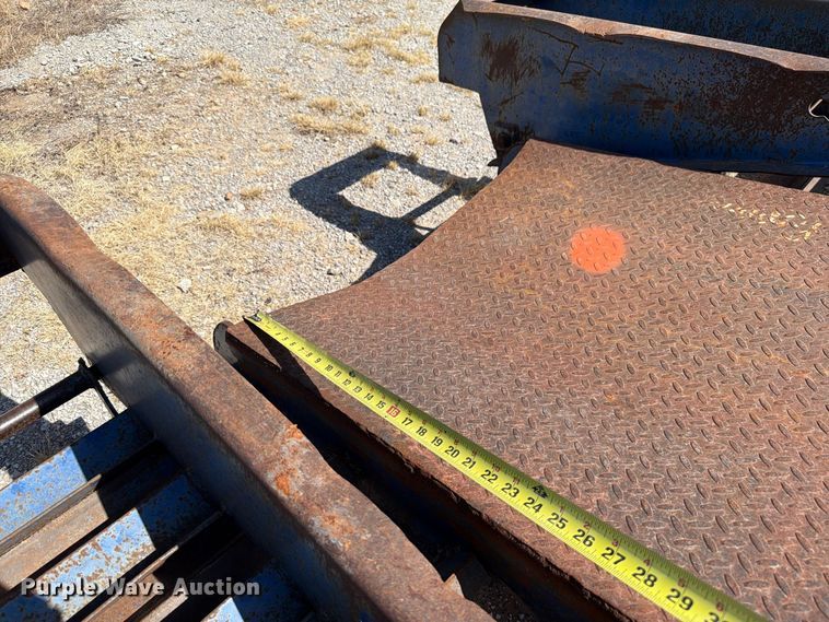 image for item EW8729 2005 Belshe equipment trailer