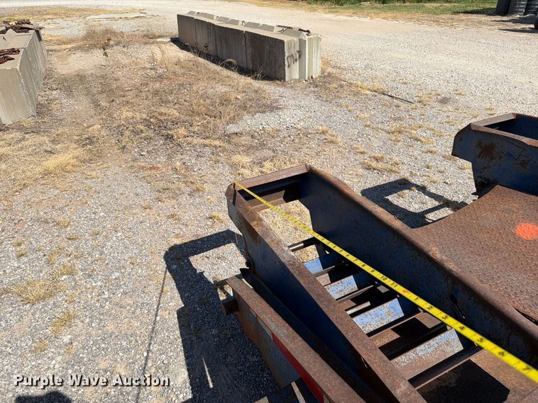 image for item EW8729 2005 Belshe equipment trailer