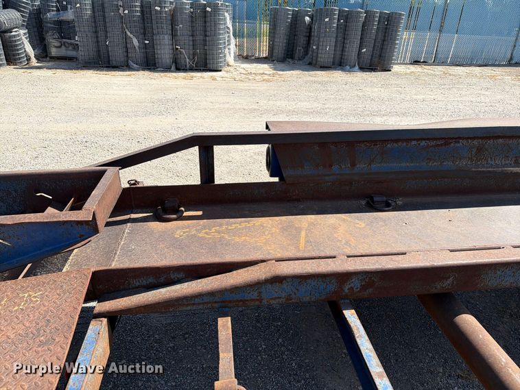 image for item EW8729 2005 Belshe equipment trailer