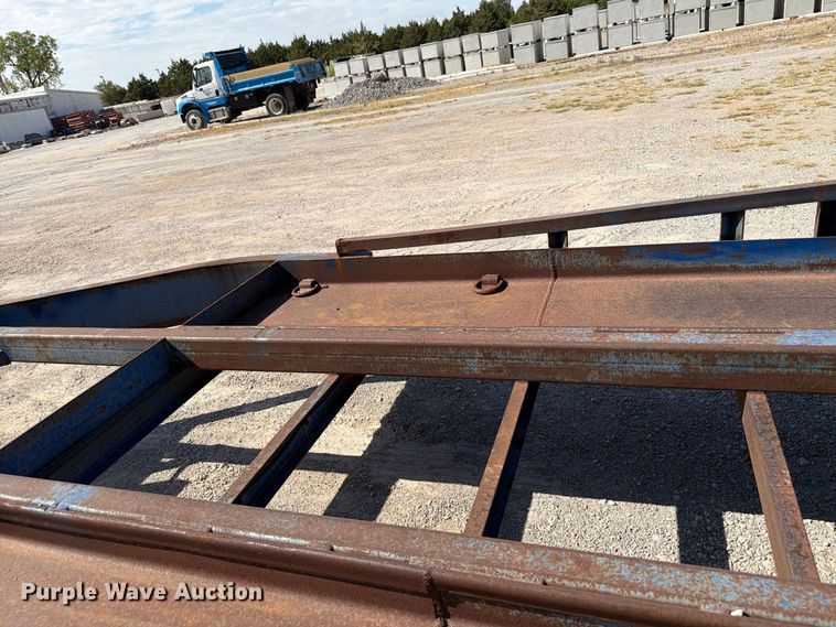 image for item EW8729 2005 Belshe equipment trailer