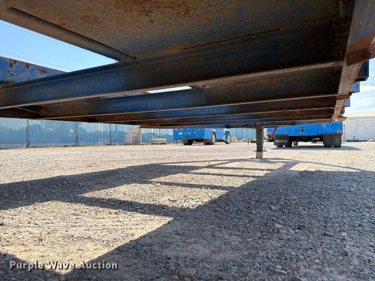 image for item EW8729 2005 Belshe equipment trailer