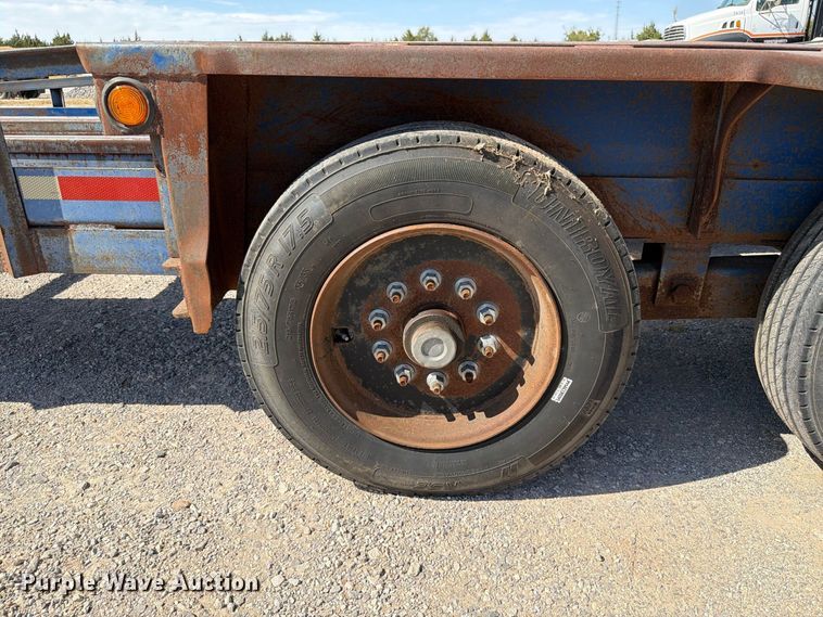 image for item EW8729 2005 Belshe equipment trailer