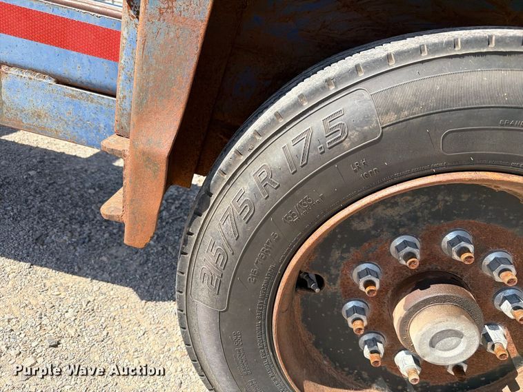 image for item EW8729 2005 Belshe equipment trailer
