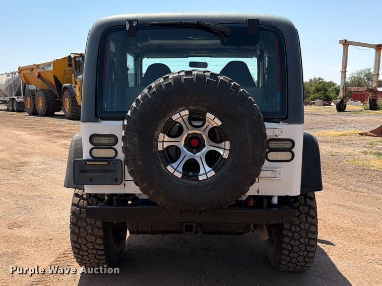 image for item EW8747 1998 Jeep Wrangler SUV