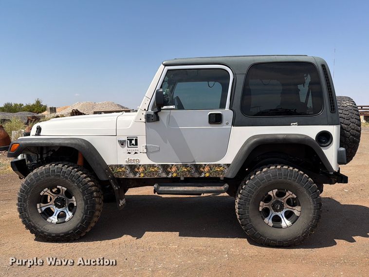 image for item EW8747 1998 Jeep Wrangler SUV