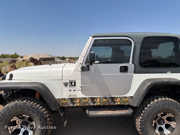 image for item EW8747 1998 Jeep Wrangler SUV