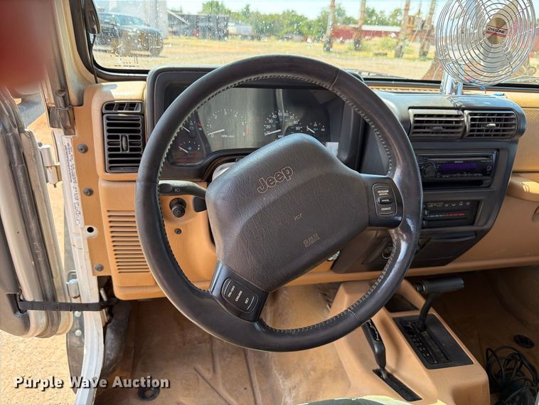 image for item EW8747 1998 Jeep Wrangler SUV