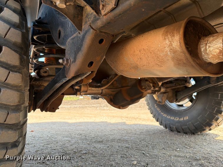 image for item EW8747 1998 Jeep Wrangler SUV
