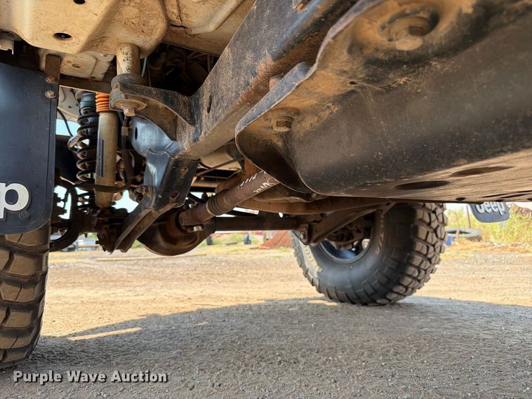 image for item EW8747 1998 Jeep Wrangler SUV