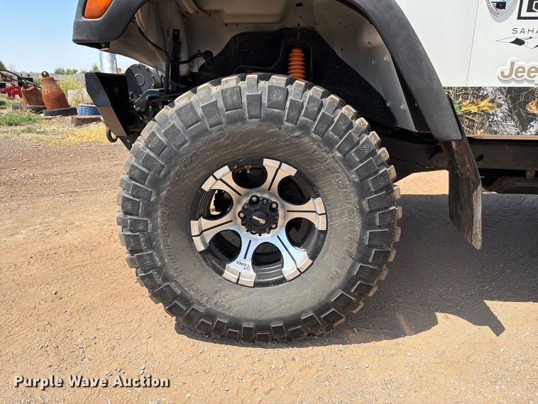 image for item EW8747 1998 Jeep Wrangler SUV
