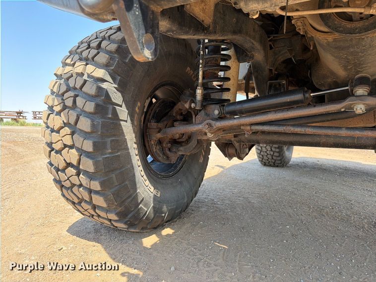 image for item EW8747 1998 Jeep Wrangler SUV