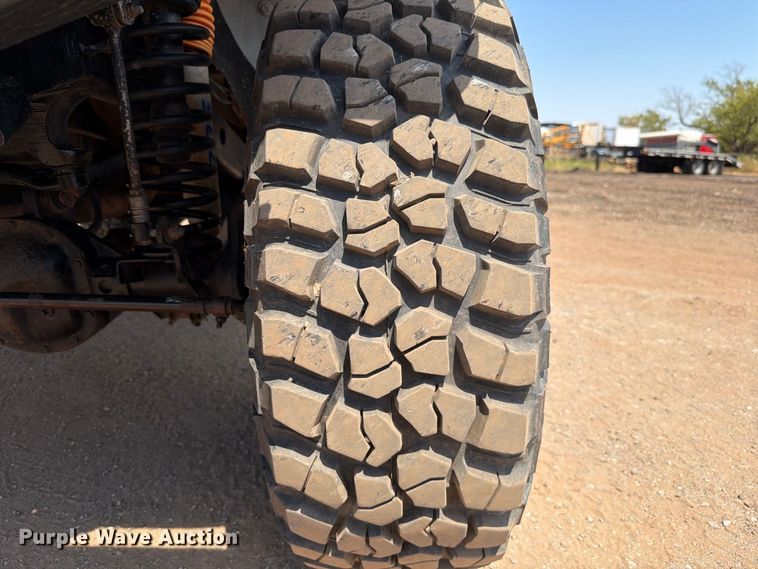 image for item EW8747 1998 Jeep Wrangler SUV