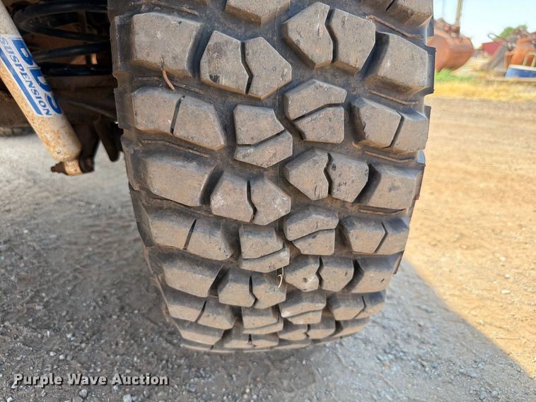 image for item EW8747 1998 Jeep Wrangler SUV