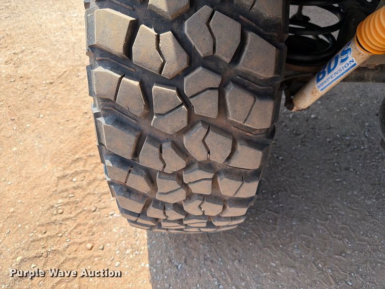 image for item EW8747 1998 Jeep Wrangler SUV