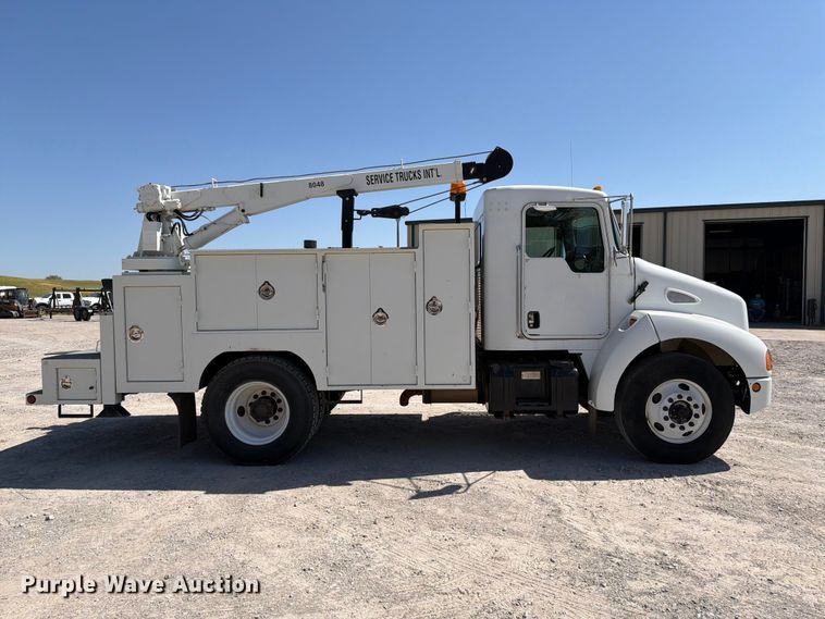 image for item EW8811 2003 Kenworth T300 utility / service truck