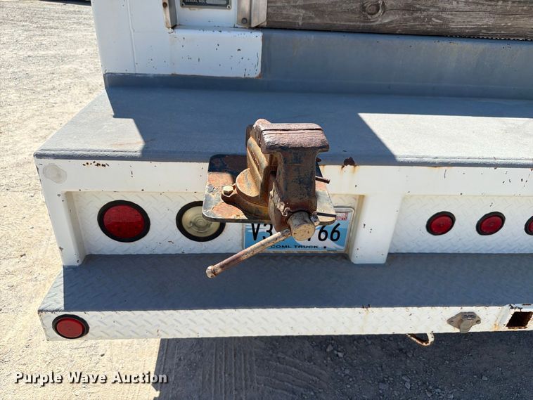 image for item EW8811 2003 Kenworth T300 utility / service truck