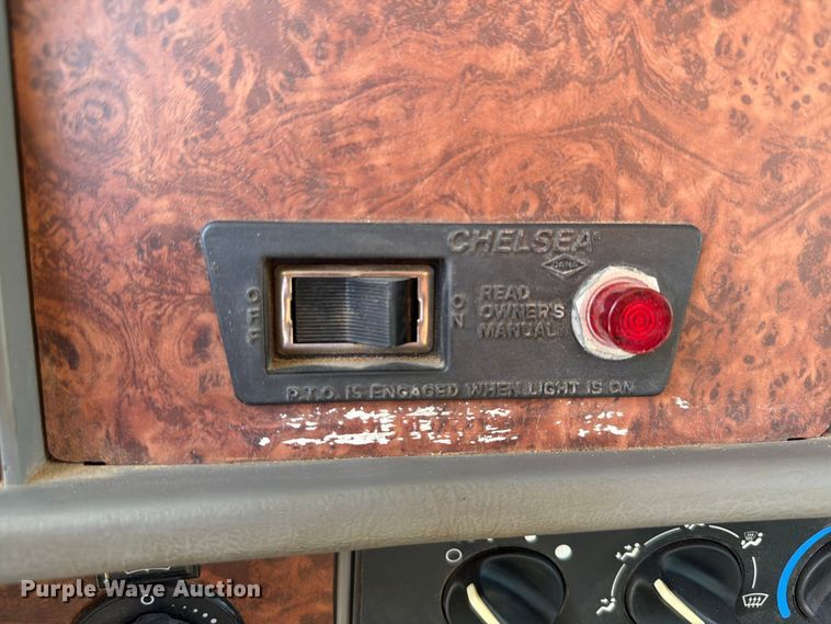 image for item EW8811 2003 Kenworth T300 utility / service truck