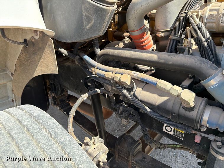 image for item EW8811 2003 Kenworth T300 utility / service truck