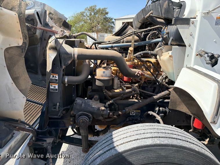 image for item EW8811 2003 Kenworth T300 utility / service truck
