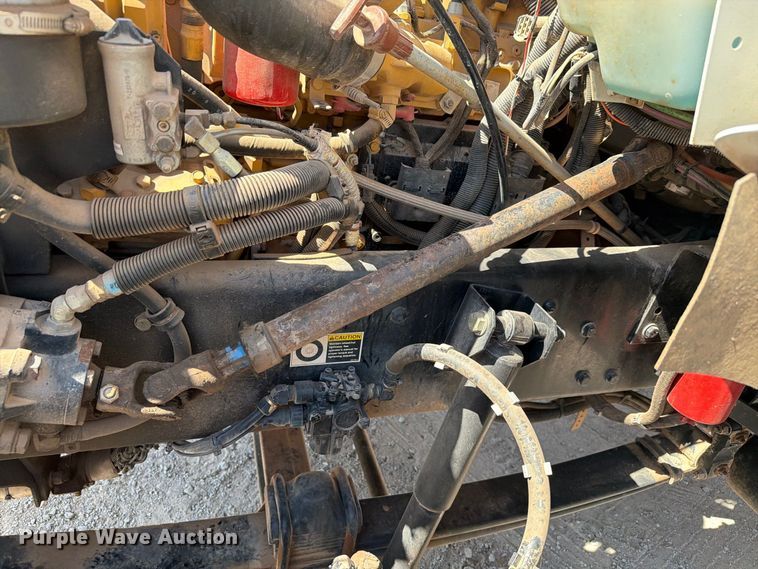 image for item EW8811 2003 Kenworth T300 utility / service truck