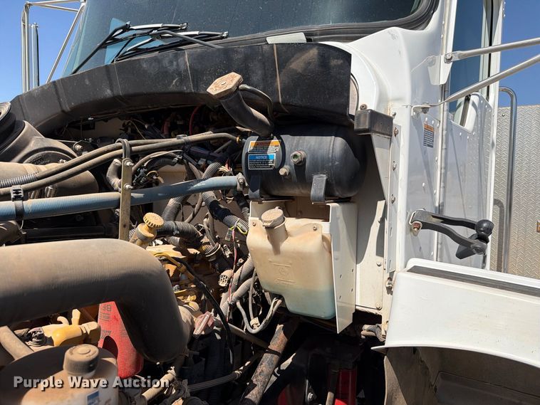 image for item EW8811 2003 Kenworth T300 utility / service truck