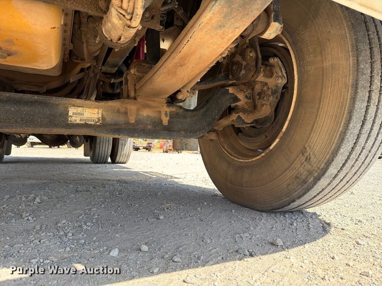image for item EW8811 2003 Kenworth T300 utility / service truck