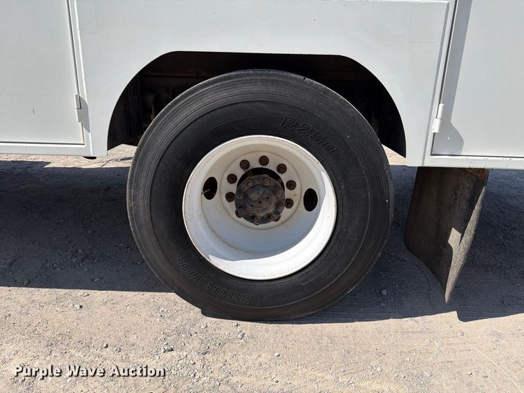 image for item EW8811 2003 Kenworth T300 utility / service truck