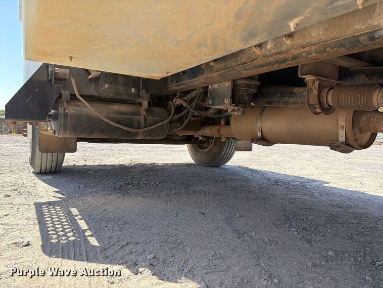 image for item EW8811 2003 Kenworth T300 utility / service truck
