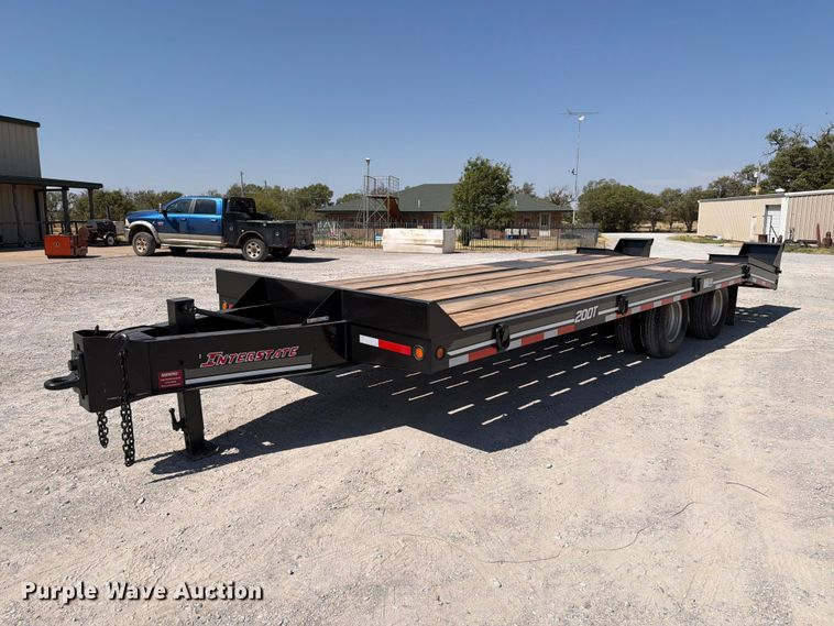 image for item EW8814 2009 Interstate 20DT equipment trailer