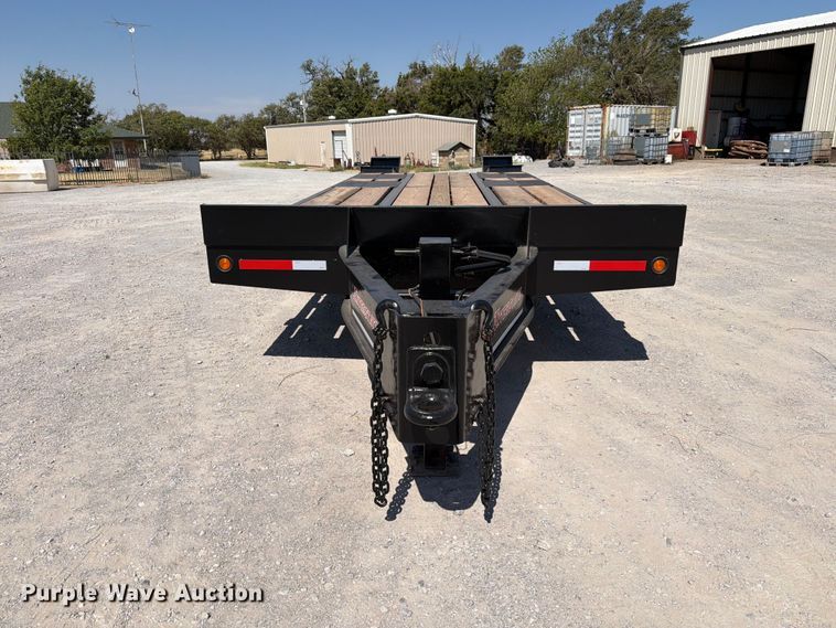 image for item EW8814 2009 Interstate 20DT equipment trailer