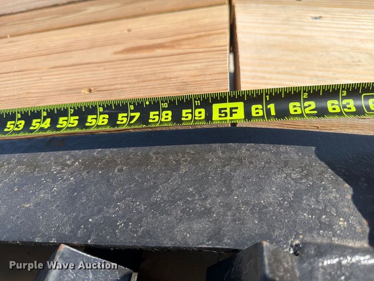 image for item EW8814 2009 Interstate 20DT equipment trailer