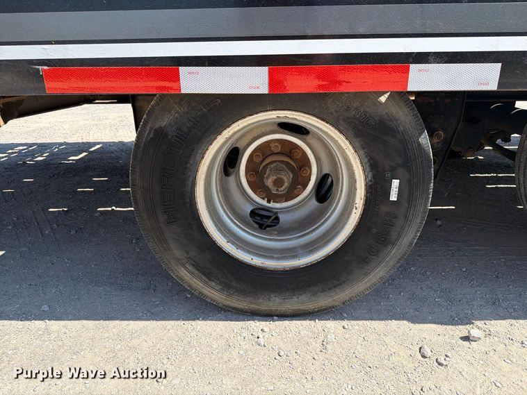 image for item EW8814 2009 Interstate 20DT equipment trailer