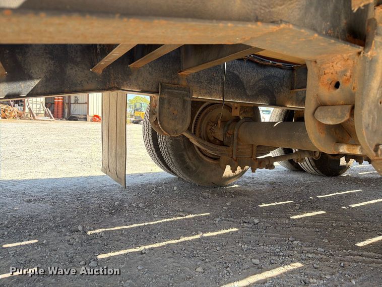 image for item EW8814 2009 Interstate 20DT equipment trailer