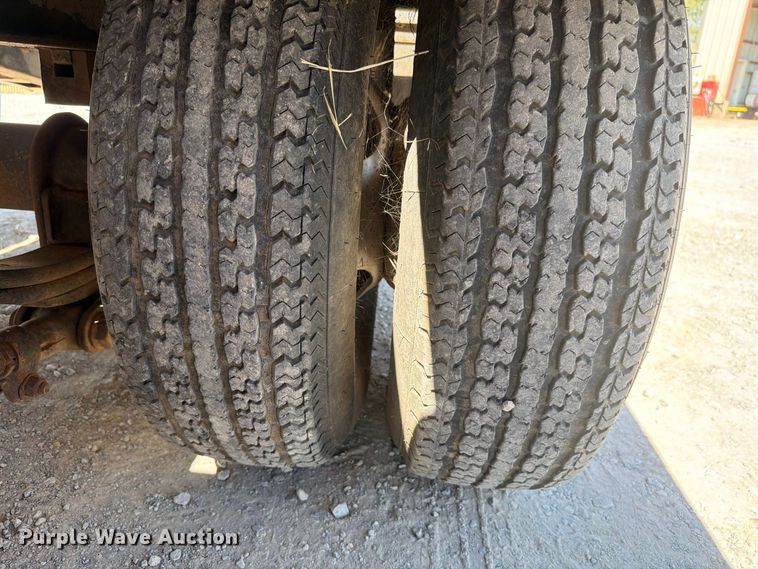 image for item EW8814 2009 Interstate 20DT equipment trailer