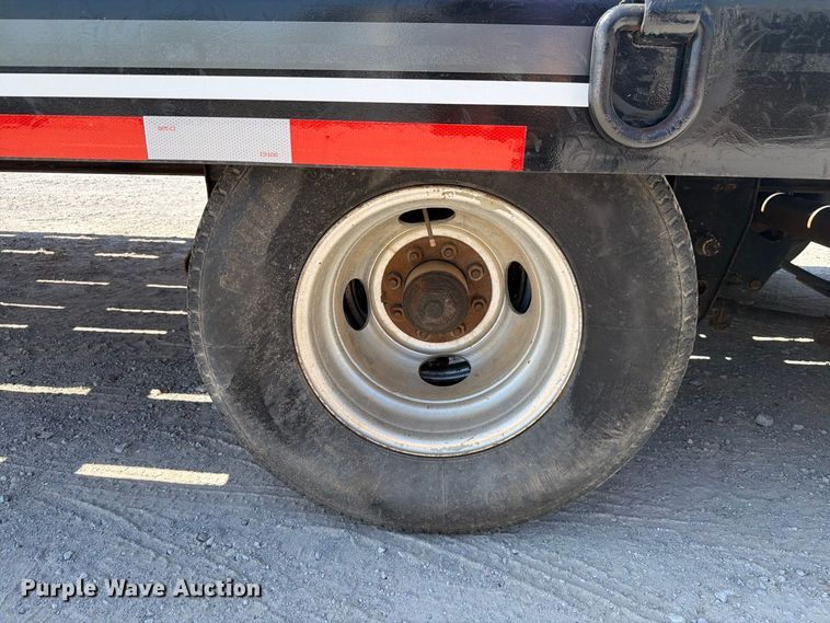 image for item EW8814 2009 Interstate 20DT equipment trailer