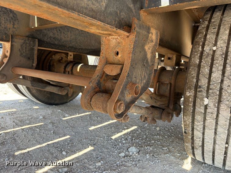 image for item EW8814 2009 Interstate 20DT equipment trailer