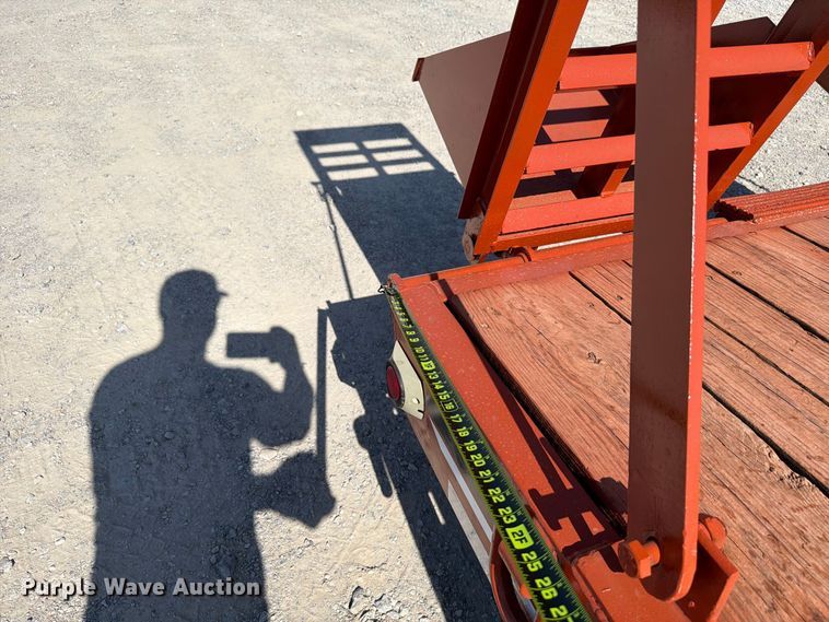 image for item EW8821 2001 Interstate equipment trailer