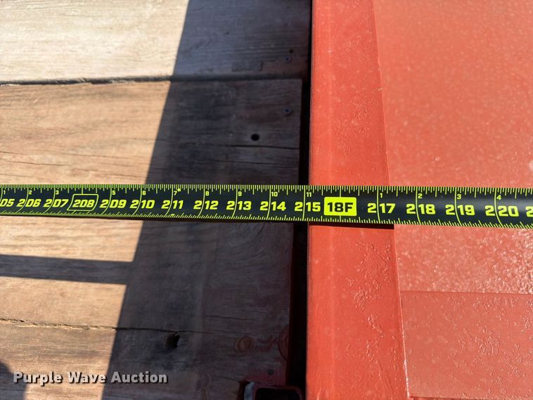 image for item EW8821 2001 Interstate equipment trailer