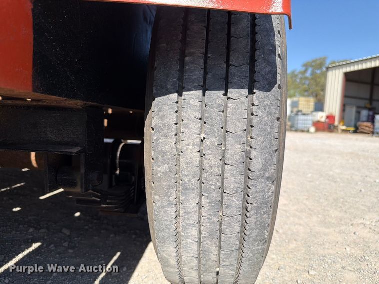 image for item EW8821 2001 Interstate equipment trailer