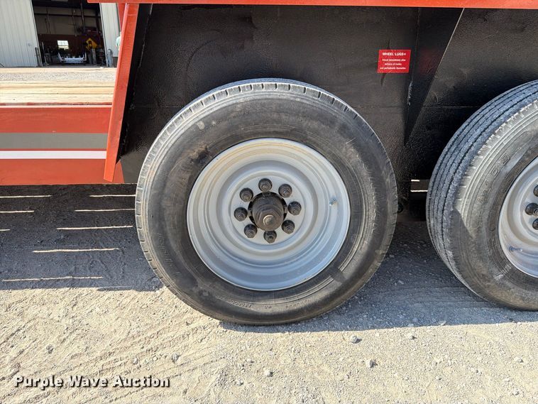 image for item EW8821 2001 Interstate equipment trailer